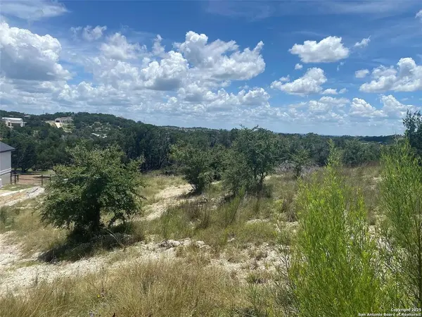 241 magnolia, Canyon Lake, TX 78133