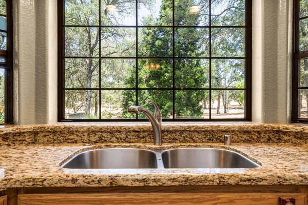 15177 Muller RD, Plymouth, CA 95669