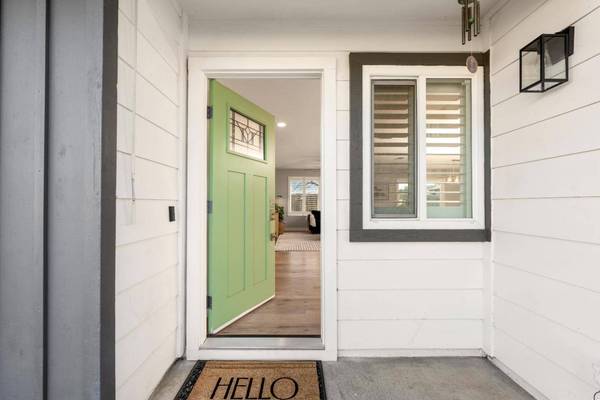 205 Briarcliff DR, Folsom, CA 95630