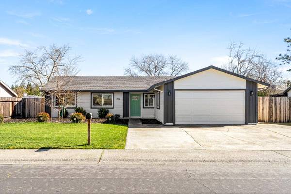 205 Briarcliff DR, Folsom, CA 95630