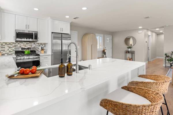 205 Briarcliff DR, Folsom, CA 95630