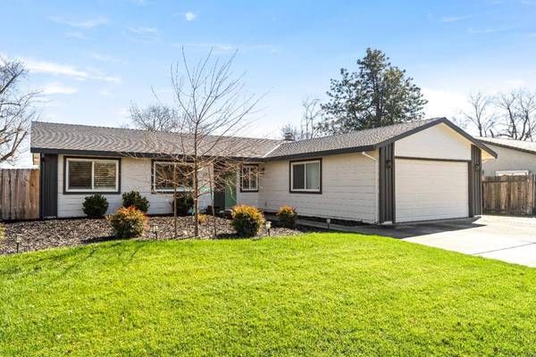 205 Briarcliff DR, Folsom, CA 95630