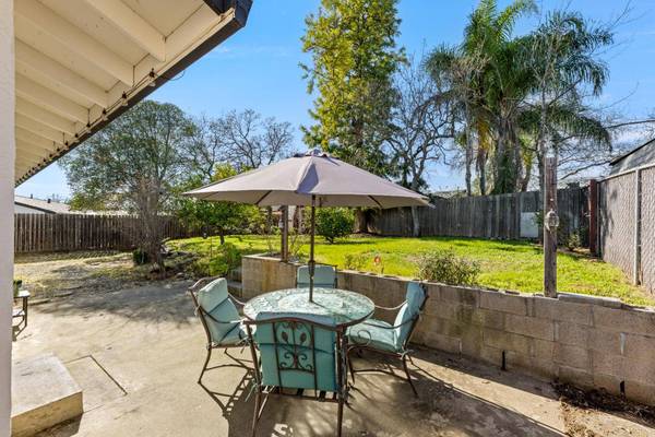 9847 Beachwood DR, Orangevale, CA 95662