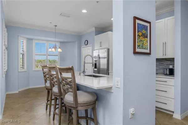 9719 Acqua CT #241, Naples, FL 34113