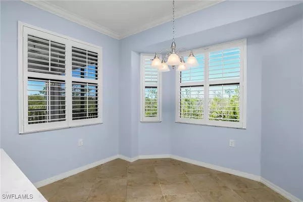 9719 Acqua CT #241, Naples, FL 34113