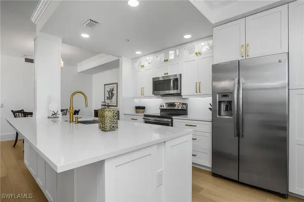 9554 Trevi CT #4727, Naples, FL 34113