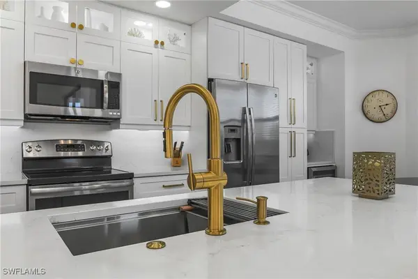 9554 Trevi CT #4727, Naples, FL 34113