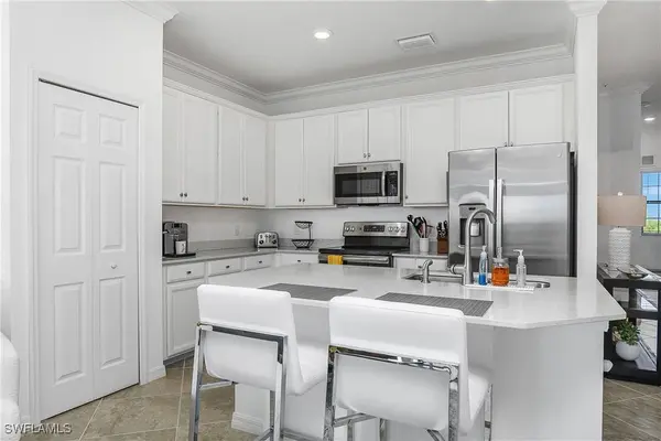 9584 Trevi CT #5238, Naples, FL 34113