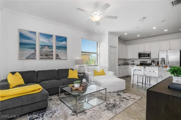 9584 Trevi CT #5238, Naples, FL 34113