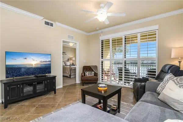 9566 Trevi CT #4935, Naples, FL 34113