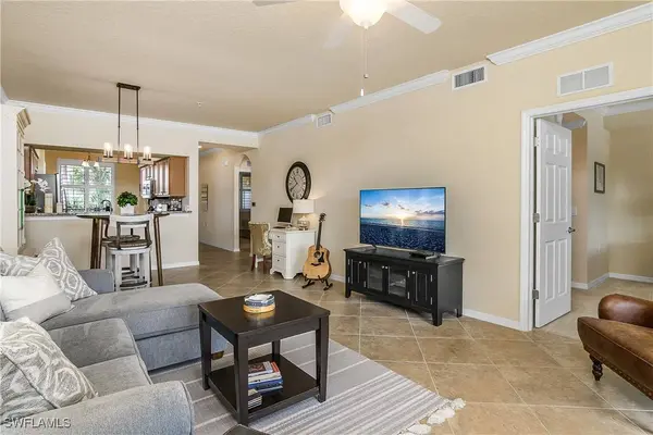 9566 Trevi CT #4935, Naples, FL 34113