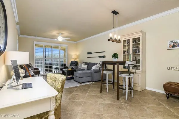 9566 Trevi CT #4935, Naples, FL 34113