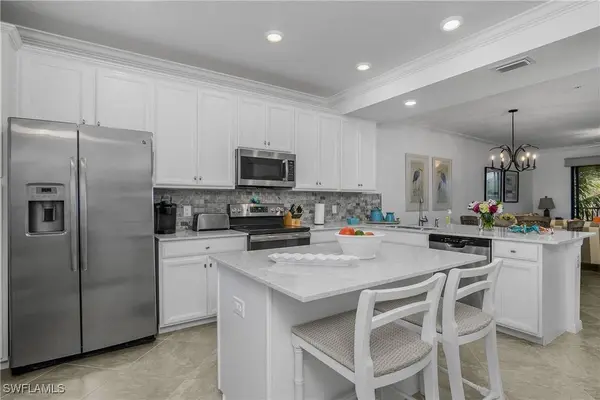 9572 Trevi CT #5034, Naples, FL 34113