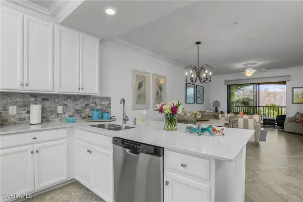 9572 Trevi CT #5034, Naples, FL 34113