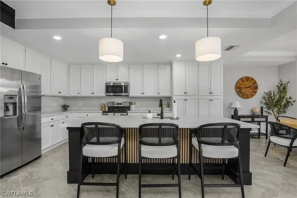 9584 Trevi CT #5217, Naples, FL 34113