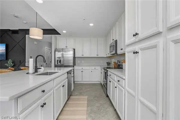 9584 Trevi CT #5217, Naples, FL 34113