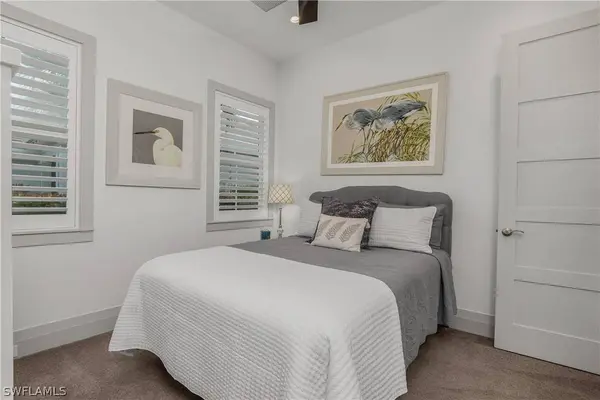 14852 Dockside LN, Naples, FL 34114