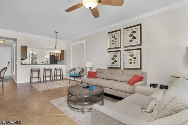 9719 Acqua CT #214, Naples, FL 34113