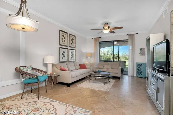 9719 Acqua CT #214, Naples, FL 34113