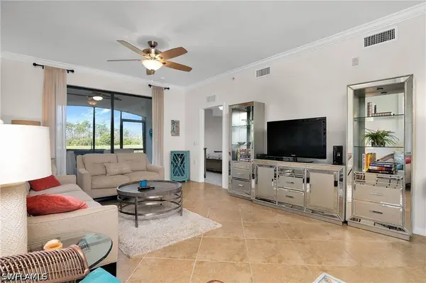 9719 Acqua CT #214, Naples, FL 34113