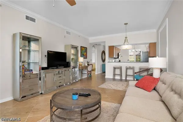 9719 Acqua CT #214, Naples, FL 34113