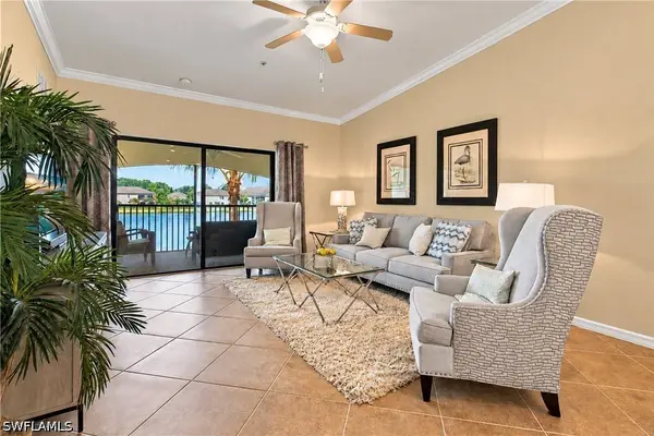 9521 Avellino WAY #2422, Naples, FL 34113