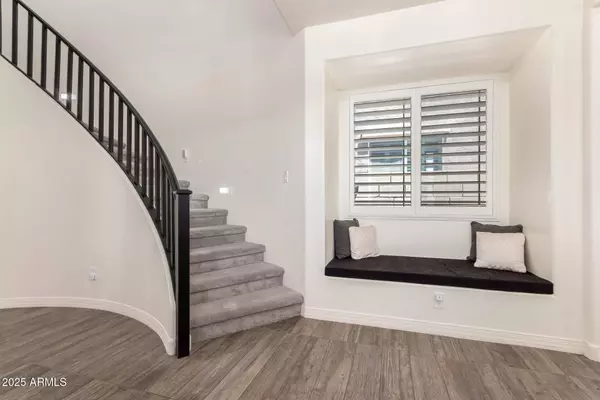 9342 W WHITE FEATHER Lane, Peoria, AZ 85383