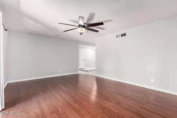 810 W VILLA MARIA Drive, Phoenix, AZ 85023