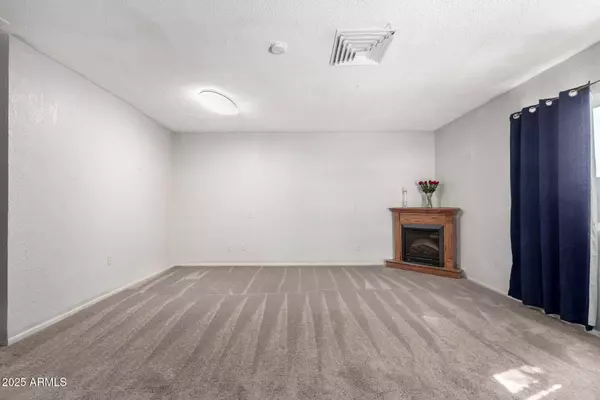 810 W VILLA MARIA Drive, Phoenix, AZ 85023