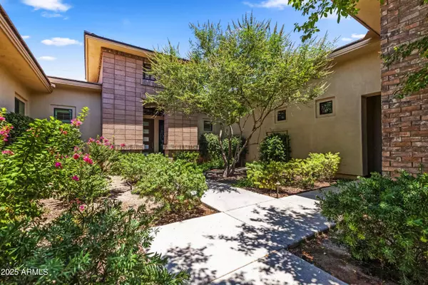 2754 E KINGBIRD Drive, Gilbert, AZ 85297