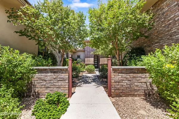 2754 E KINGBIRD Drive, Gilbert, AZ 85297