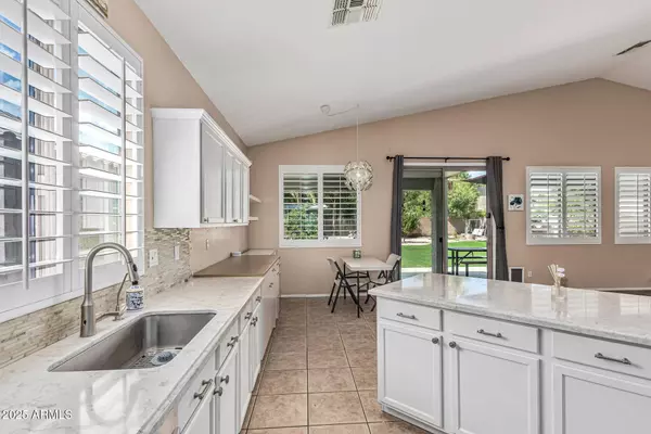 3044 E SPARROW Place, Chandler, AZ 85286