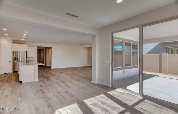 26035 W QUAIL Avenue, Buckeye, AZ 85396