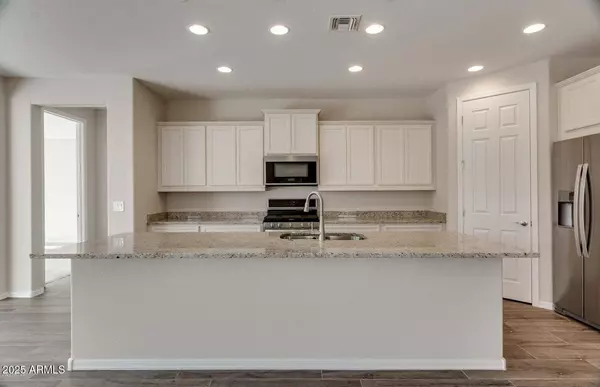 26035 W QUAIL Avenue, Buckeye, AZ 85396