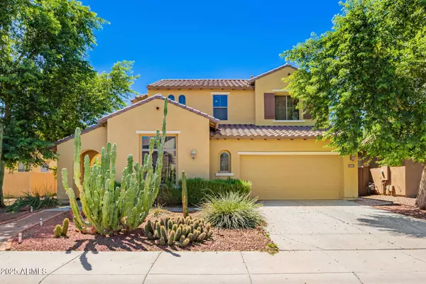 3325 E GRAND CANYON Drive, Chandler, AZ 85249