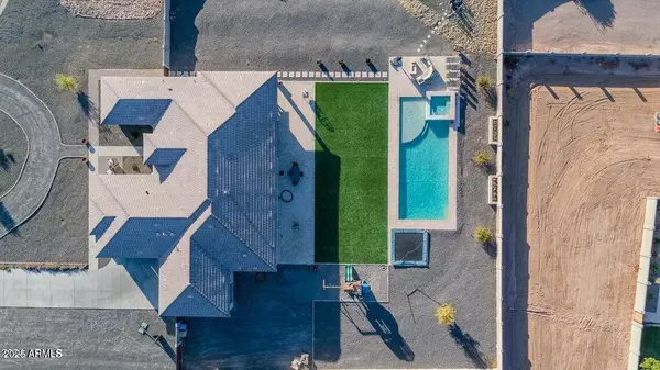 494 W HAXTUN Street, San Tan Valley, AZ 85143