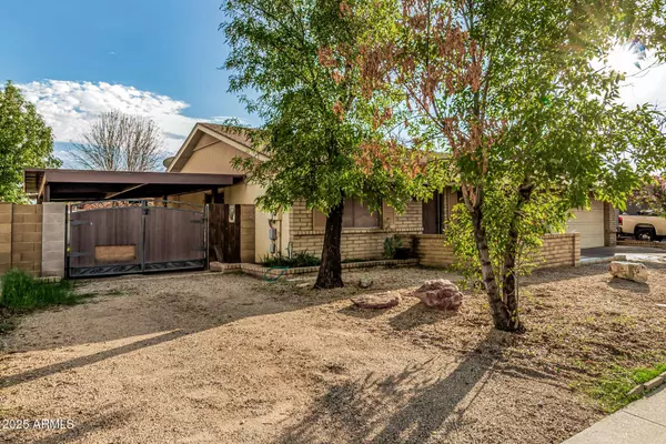 1203 W ALAMO Drive, Chandler, AZ 85224