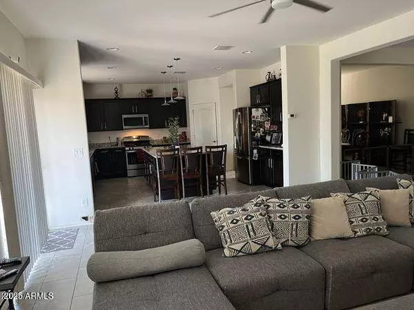 2665 E GILLCREST Road, Gilbert, AZ 85298