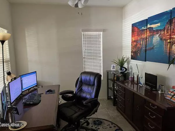 2665 E GILLCREST Road, Gilbert, AZ 85298