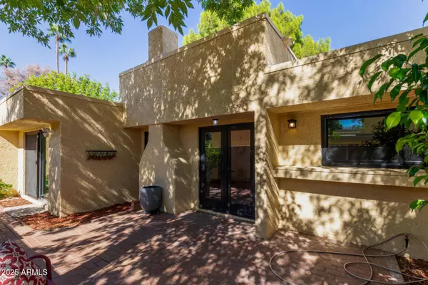 2111 W MARLETTE Avenue, Phoenix, AZ 85015