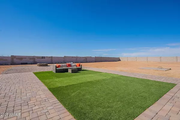 29510 N 244TH Drive, Wittmann, AZ 85361