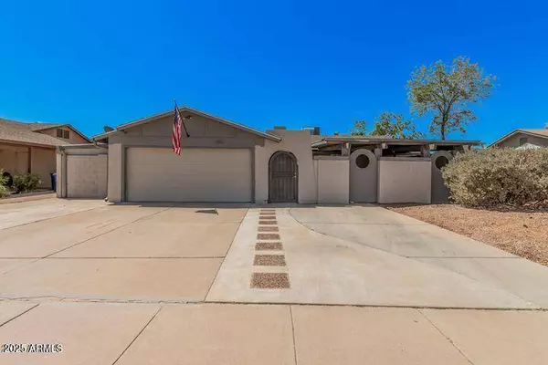 1821 W MISSION Drive, Chandler, AZ 85224