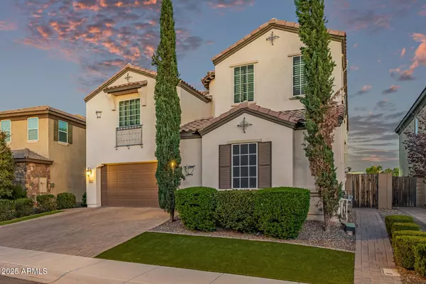 911 S WAYNE Drive, Chandler, AZ 85225