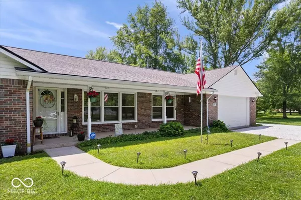 881 W 1050 N, Fortville, IN 46040