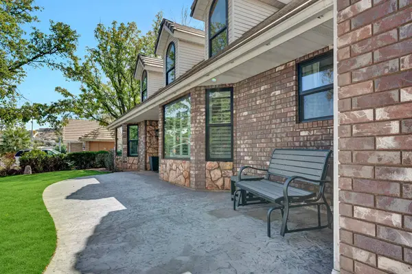 1378 Saint James LN, St George, UT 84790