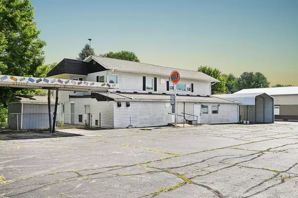 916 Madison Avenue, Fort Atkinson, WI 53538