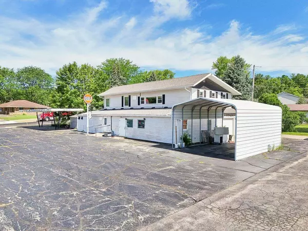 916 Madison Avenue, Fort Atkinson, WI 53538