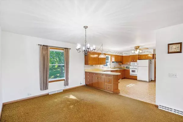 N1222 Poeppel Road, Fort Atkinson, WI 53538