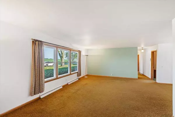 N1222 Poeppel Road, Fort Atkinson, WI 53538