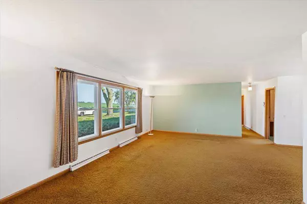 N1222 Poeppel Road, Fort Atkinson, WI 53538